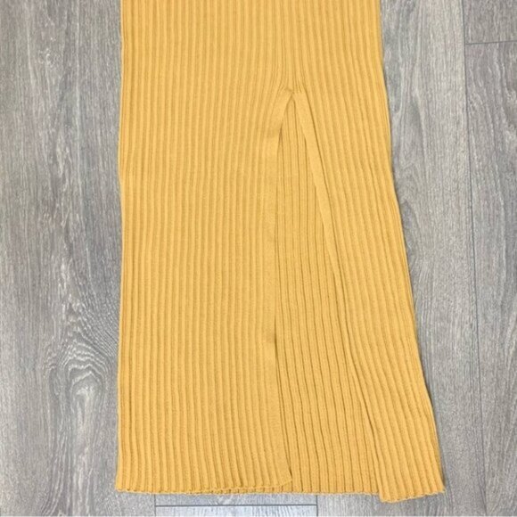 Aritzia Wilfred Zeta Midi Skirt Pleated High rise Ribbed Knit Side Slit Golden - Picture 10 of 14